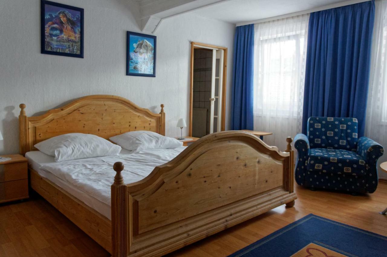 Pension Burger B&B Weibersbrunn Exteriör bild